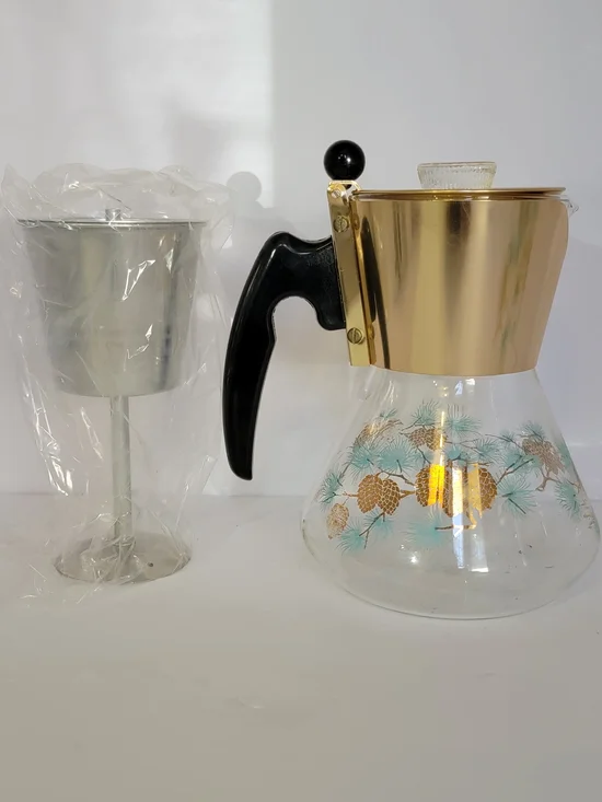 Gold-Accent Glass Coffee Carafe with Pinecone Motif - Clear/Gold - Picture 5 of 6